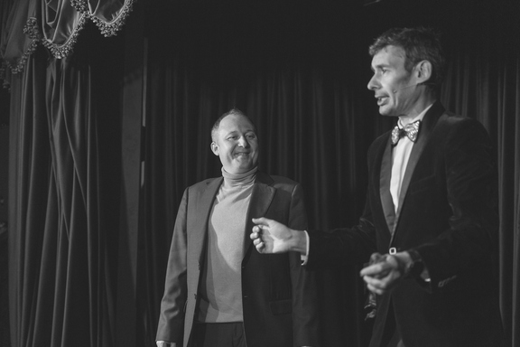 "&Kcy;&ocy;&lcy;&ocy;&dcy;&acy; &kcy;&acy;&rcy;&tcy; &icy; &chcy;&acy;&shcy;&kcy;&acy; &kcy;&ocy;&fcy;&iecy;" &lpar;&vcy;&iecy;&chcy;&iecy;&rcy; &mcy;&icy;&kcy;&rcy;&ocy;&mcy;&acy;&gcy;&icy;&icy;&rpar;