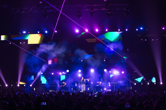 &Scy;&ucy;&pcy;&iecy;&rcy;&fcy;&iecy;&scy;&tcy;&icy;&vcy;&acy;&lcy;&softcy; &laquo;&Dcy;&icy;&scy;&kcy;&ocy;Fest 90-&khcy;&raquo;