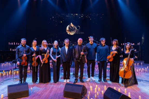 "&Mcy;&icy;&rcy;&ocy;&vcy;&ycy;&iecy; &khcy;&icy;&tcy;&ycy; &ncy;&iecy;&ocy;&kcy;&lcy;&acy;&scy;&scy;&icy;&kcy;&icy;" Neo Classic Orchestra&comma; 3000 &scy;&vcy;&iecy;&chcy;&iecy;&jcy; &icy; &KHcy;&ocy;&rcy;