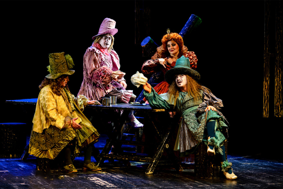 &KHcy;&ocy;&lcy;&ocy;&dcy;&ncy;&ocy;&iecy; &scy;&iecy;&rcy;&dcy;&tscy;&iecy;