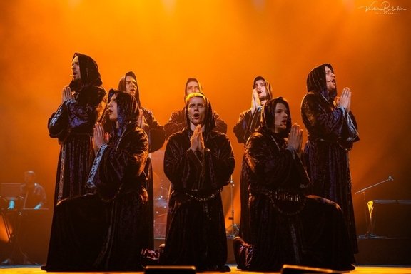 Mirror of Enigma &laquo;&Scy;&acy;&dcy; &ncy;&acy;&scy;&lcy;&acy;&zhcy;&dcy;&iecy;&ncy;&icy;&jcy;&raquo;