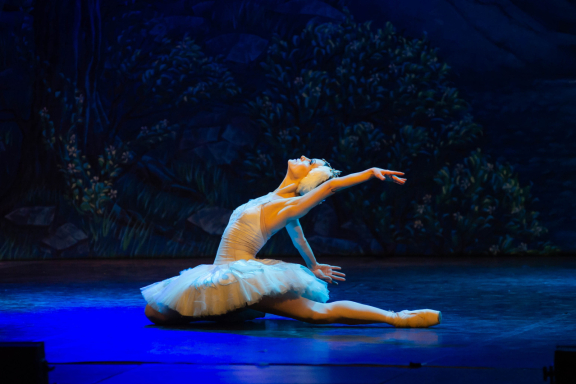 Балет "Лебединое озеро"
