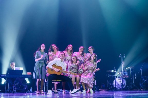 &Acy;&ncy;&scy;&acy;&mcy;&bcy;&lcy;&softcy; &laquo;&Vcy;&ocy;&scy;&kcy;&rcy;&iecy;&scy;&iecy;&ncy;&icy;&iecy;&raquo;&period; &Kcy;&ocy;&ncy;&tscy;&iecy;&rcy;&tcy;&ncy;&acy;&yacy; &pcy;&rcy;&ocy;&gcy;&rcy;&acy;&mcy;&mcy;&acy; &laquo;&Pcy;&ocy;&gcy;&ocy;&vcy;&ocy;&rcy;&icy; &scy;&ocy; &mcy;&ncy;&ocy;&yucy;&comma; &mcy;&acy;&mcy;&acy;&raquo;