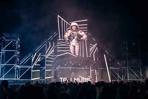 &Mcy;&iecy;&zhcy;&dcy;&ucy;&ncy;&acy;&rcy;&ocy;&dcy;&ncy;&ycy;&jcy; &fcy;&iecy;&scy;&tcy;&icy;&vcy;&acy;&lcy;&softcy; &ecy;&lcy;&iecy;&kcy;&tcy;&rcy;&ocy;&ncy;&ncy;&ocy;&jcy; &mcy;&ucy;&zcy;&ycy;&kcy;&icy; &icy; &vcy;&icy;&zcy;&ucy;&acy;&lcy;&softcy;&ncy;&ocy;&gcy;&ocy; &icy;&scy;&kcy;&ucy;&scy;&scy;&tcy;&vcy;&acy; &laquo;Efest&raquo;