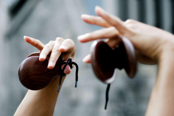 &Scy;&pcy;&iecy;&kcy;&tcy;&acy;&kcy;&lcy;&softcy; "&Acy;&khcy;&comma; &ecy;&tcy;&icy; &zhcy;&iecy;&ncy;&shchcy;&icy;&ncy;&ycy;&excl;"