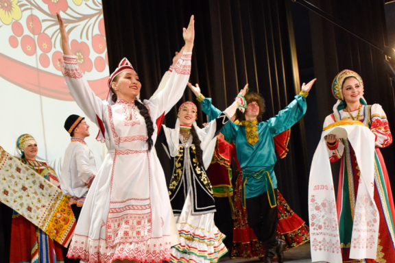 Ансамбль песни и танца народов Урала «Прикамье»: 35 лет с любовью к зрителю