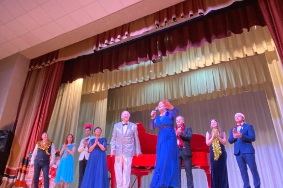 &Pcy;&rcy;&iecy;&mcy;&softcy;&iecy;&rcy;&acy;&period; &Mcy;&ucy;&zcy;&ycy;&kcy;&acy;&lcy;&softcy;&ncy;&ycy;&jcy; &tcy;&iecy;&acy;&tcy;&rcy; "&Bcy;&iecy;&ncy;&iecy;&fcy;&icy;&scy;" "&Acy;&khcy;&comma; &kcy;&acy;&kcy;&acy;&yacy; &zhcy;&iecy;&ncy;&shchcy;&icy;&ncy;&acy;&excl;"