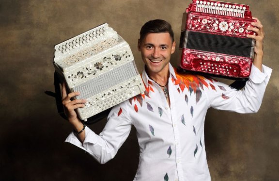 &Dcy;&mcy;&icy;&tcy;&rcy;&icy;&jcy; &Icy;&vcy;&acy;&shchcy;&iecy;&ncy;&kcy;&ocy;-&ucy;&chcy;&acy;&scy;&tcy;&ncy;&icy;&kcy; &pcy;&iecy;&rcy;&iecy;&dcy;&acy;&chcy;&icy; &laquo;&Pcy;&rcy;&icy;&vcy;&iecy;&tcy;&comma; &Acy;&ncy;&dcy;&rcy;&iecy;&jcy;&excl;&raquo;