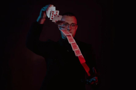 &Icy;&lcy;&lcy;&yucy;&zcy;&icy;&ocy;&ncy;&ncy;&ycy;&jcy; &kcy;&ocy;&ncy;&tscy;&iecy;&rcy;&tcy; &Mcy;&icy;&khcy;&acy;&icy;&lcy;&acy; &Kcy;&ocy;&bcy;&yacy;&kcy;&ocy;&vcy;&acy;