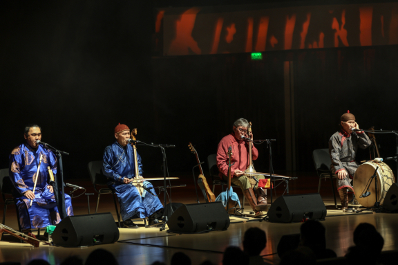 &Ecy;&tcy;&ncy;&ocy;-&gcy;&rcy;&ucy;&pcy;&pcy;&acy; "&KHcy;&ucy;&ncy; &KHcy;&ucy;&rcy;&tcy;&ucy;"