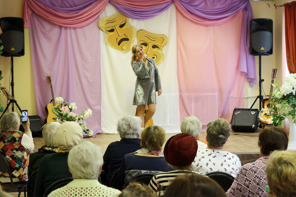 &Pcy;&rcy;&ocy;&gcy;&rcy;&acy;&mcy;&mcy;&acy; &laquo;&Lcy;&yucy;&bcy;&icy;&mcy;&ycy;&khcy; &kcy;&ncy;&icy;&gcy; &zcy;&ncy;&acy;&kcy;&ocy;&mcy;&ycy;&iecy; &scy;&tcy;&rcy;&acy;&ncy;&icy;&tscy;&ycy;&raquo;