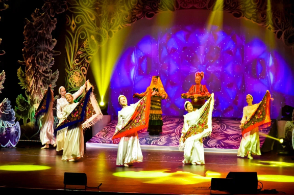 Новогоднее театрализованное представление "Конек-горбунок"