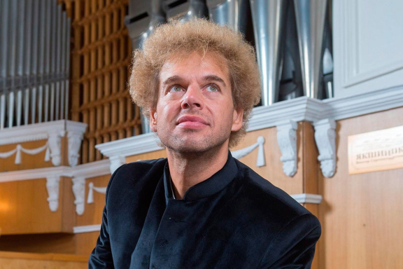 &Bcy;&acy;&khcy;-&Lcy;&icy;&scy;&tcy; &mdash; &dcy;&vcy;&acy; &gcy;&iecy;&ncy;&icy;&yacy;