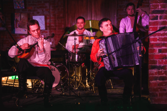 Масленичный фестиваль искусств «Вокруг да около». Музыкально-литературный пассаж «Вечерье»