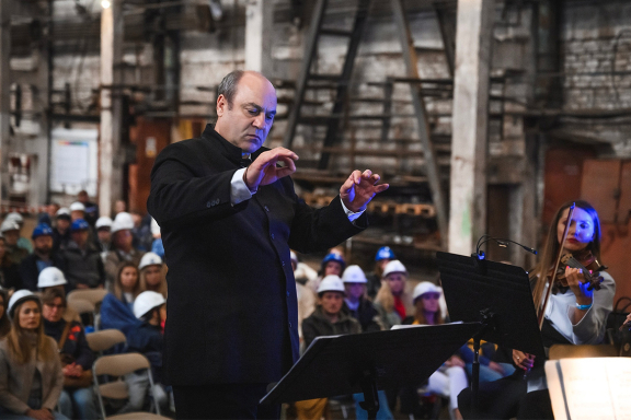 &Kcy;&acy;&mcy;&iecy;&rcy;&ncy;&ycy;&jcy; &ocy;&rcy;&kcy;&iecy;&scy;&tcy;&rcy; "&Ocy;&rcy;&fcy;&iecy;&jcy;" &scy; &pcy;&rcy;&ocy;&gcy;&rcy;&acy;&mcy;&mcy;&ocy;&jcy; "&Vcy;&icy;&vcy;&acy;&lcy;&softcy;&dcy;&icy; &ncy;&acy; &zcy;&acy;&vcy;&ocy;&dcy;&iecy;"