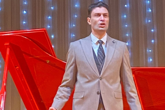 &Ecy;&ncy;&tcy;&ucy;&zcy;&icy;&acy;&scy;&tcy;&ycy; &kcy;&ucy;&lcy;&softcy;&tcy;&ucy;&rcy;&ycy; &ndash; &scy;&ocy;&lcy;&icy;&scy;&tcy;&ycy; &ndash; &ocy;&pcy;&iecy;&rcy;&ncy;&ycy;&iecy; &pcy;&iecy;&vcy;&tscy;&ycy;&colon; "&Dcy;&acy;&vcy;&acy;&jcy; &pcy;&ocy;&zhcy;&mcy;&iecy;&mcy; &dcy;&rcy;&ucy;&gcy; &dcy;&rcy;&ucy;&gcy;&ucy; &rcy;&ucy;&kcy;&icy;"