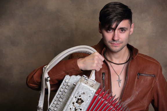 &Dcy;&mcy;&icy;&tcy;&rcy;&icy;&jcy; &Icy;&vcy;&acy;&shchcy;&iecy;&ncy;&kcy;&ocy;