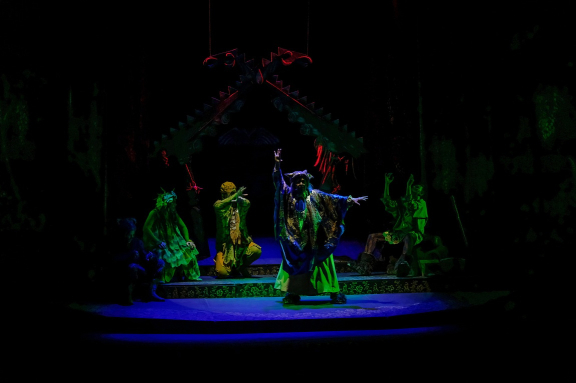 Как Баба-Яга сына женила