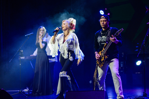 &Scy;&vcy;&iecy;&tcy;&lcy;&acy;&ncy;&acy; &Rcy;&acy;&zcy;&icy;&ncy;&acy;