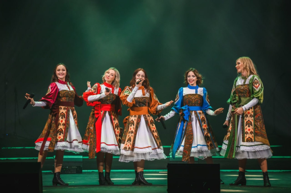 &Acy;&ncy;&scy;&acy;&mcy;&bcy;&lcy;&softcy; "&Vcy;&ocy;&scy;&kcy;&rcy;&iecy;&scy;&iecy;&ncy;&icy;&iecy;"&colon; "&Kcy;&ocy;&gcy;&dcy;&acy; &vcy;&iecy;&scy;&ncy;&acy; &pcy;&rcy;&icy;&dcy;&iocy;&tcy;&hellip;"