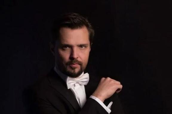 &Vcy;&lcy;&acy;&dcy;&icy;&mcy;&icy;&rcy; &TScy;&iecy;&lcy;&iecy;&bcy;&rcy;&ocy;&vcy;&scy;&kcy;&icy;&jcy; &lpar;&bcy;&acy;&rcy;&icy;&tcy;&ocy;&ncy;&rpar;&comma; &Ocy;&vcy;&icy;&kcy; &Gcy;&rcy;&icy;&gcy;&ocy;&rcy;&yacy;&ncy; &lpar;&fcy;&ocy;&rcy;&tcy;&iecy;&pcy;&icy;&acy;&ncy;&ocy;&rpar;