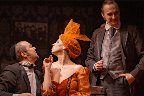 &Bcy;&icy;&ncy;&dcy;&yucy;&zhcy;&ncy;&icy;&kcy; &icy; &Kcy;&ocy;&rcy;&ocy;&lcy;&softcy;