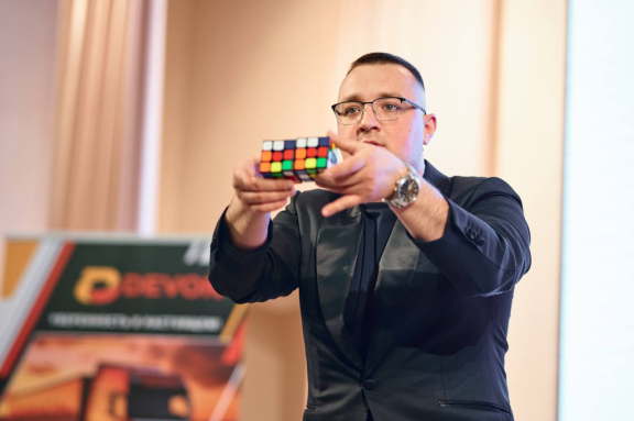 &Icy;&lcy;&lcy;&yucy;&zcy;&icy;&ocy;&ncy;&ncy;&ycy;&jcy; &kcy;&ocy;&ncy;&tscy;&iecy;&rcy;&tcy; &Mcy;&icy;&khcy;&acy;&icy;&lcy;&acy; &Kcy;&ocy;&bcy;&yacy;&kcy;&ocy;&vcy;&acy;